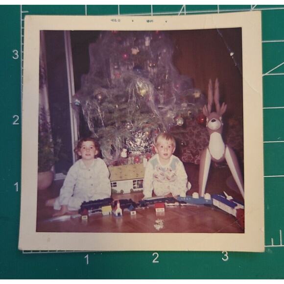 Vintage found photo snapshots 1962 two children Christmas morning tree siblings - Picture 6 of 9